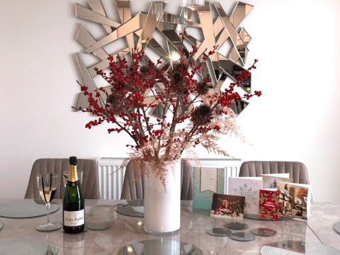 DECK THE HALLS: CHRISTMAS FLORAL INSPIRATIONS FOR A MAGICAL HOLIDAY SEASON